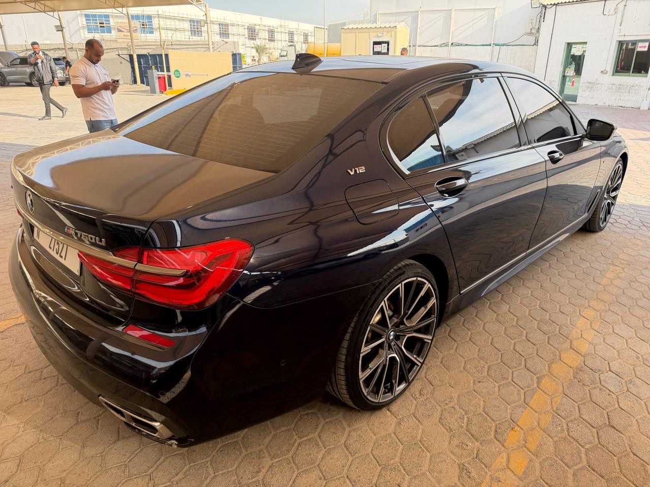 BMW 760Li V12 2017 Dark Blue