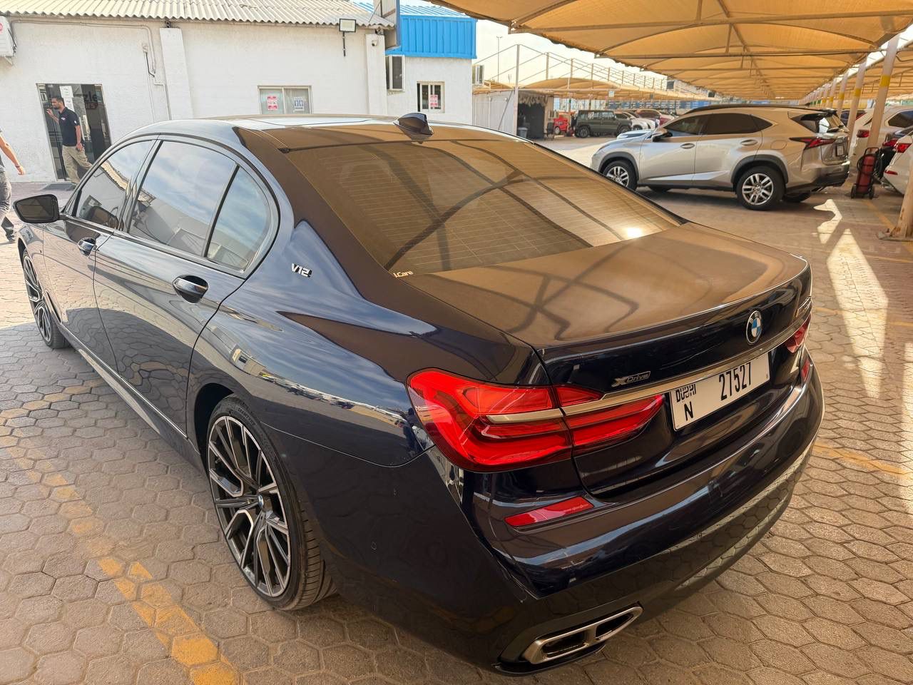 BMW 760Li V12 2017 Dark Blue