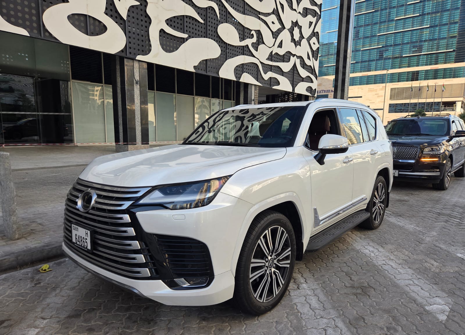 Lexus LX600 2024 white Used