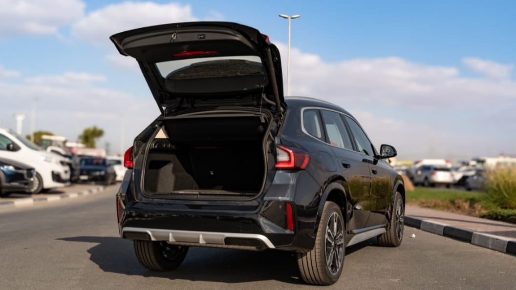 2026 BMW X1 25Li sDrive M Sport Package black