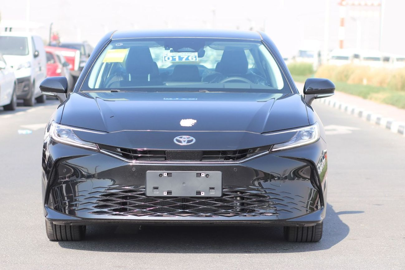 Toyota Camry Premium 2025 Full Option chinese space