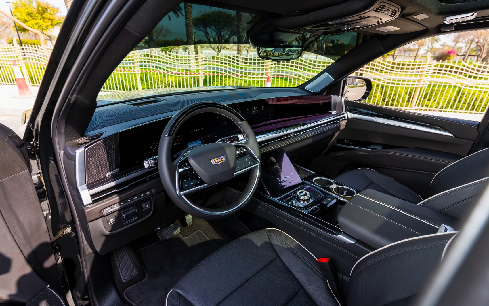 2025 Cadillac Escalade ESV black