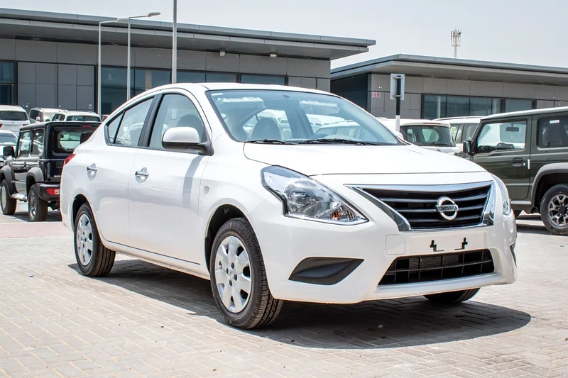 Nissan Sunny Base 2025