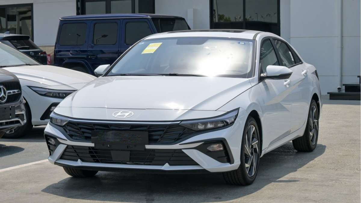 Hyundai Elantra 2024 Full Option – chinese space Stylish Sedan