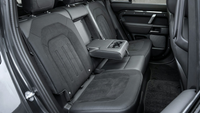 Range Rover Defender 110 S 2025