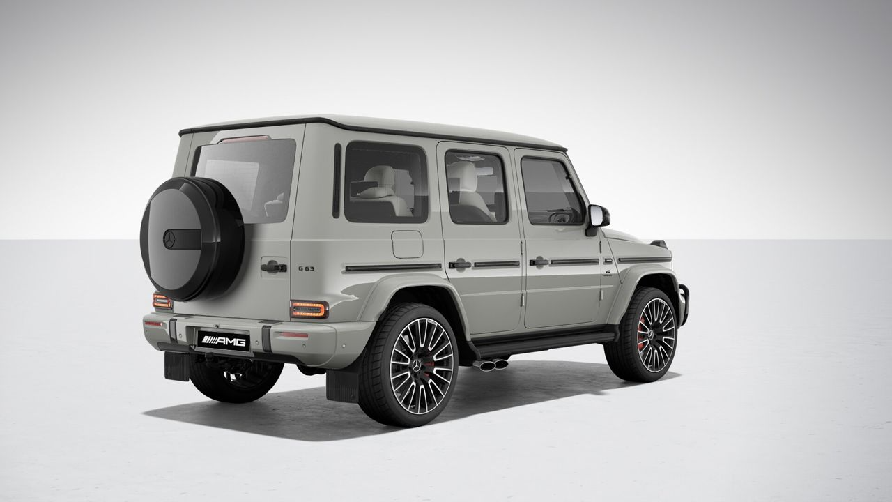 AMG G 63 interior 2025 silver