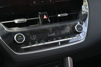 Toyota Frontlander Luxury 2.0L Hybrid 2025
