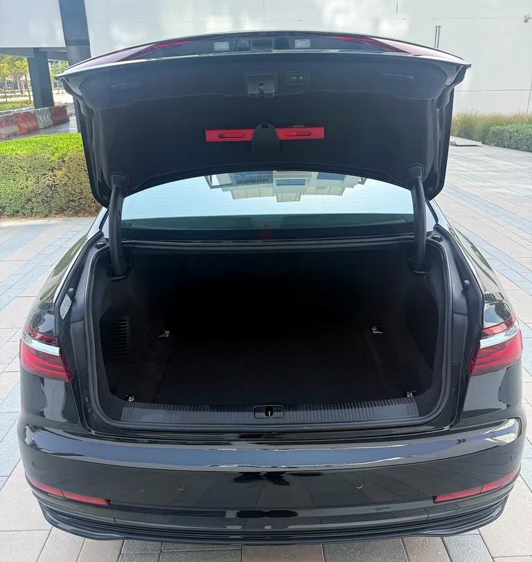 2025 Audi A8 55 TFSI