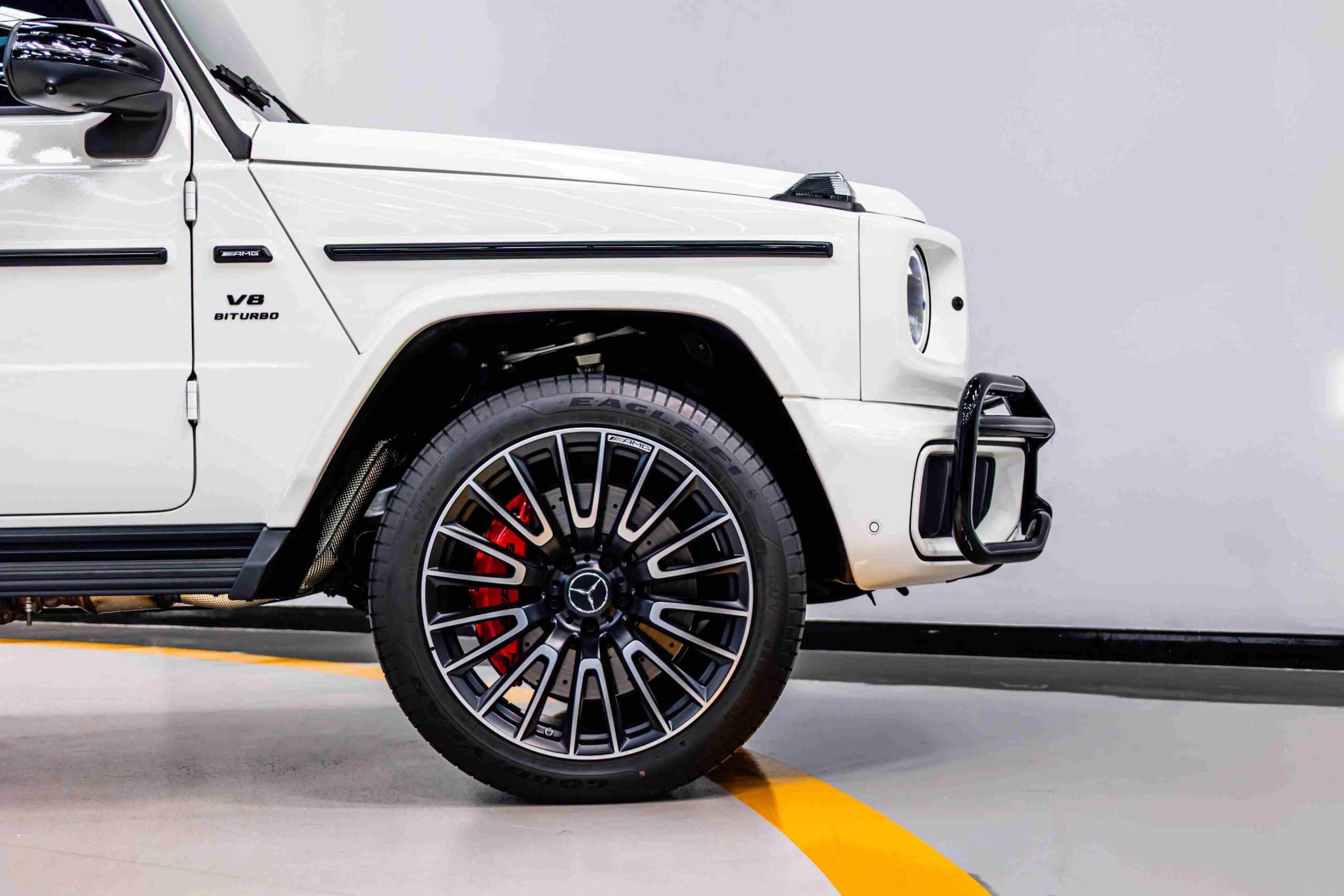 AMG G 63 interior 2025 white