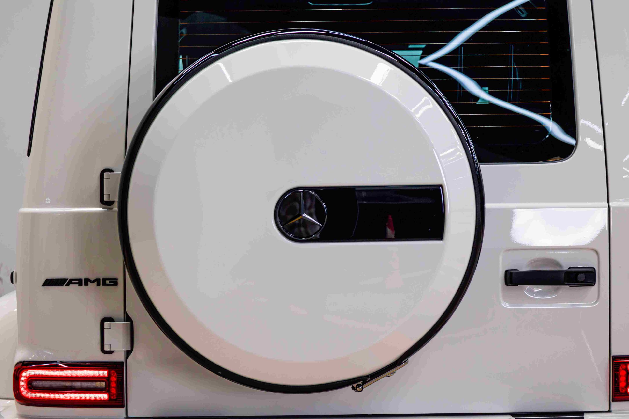 AMG G 63 interior 2025 white