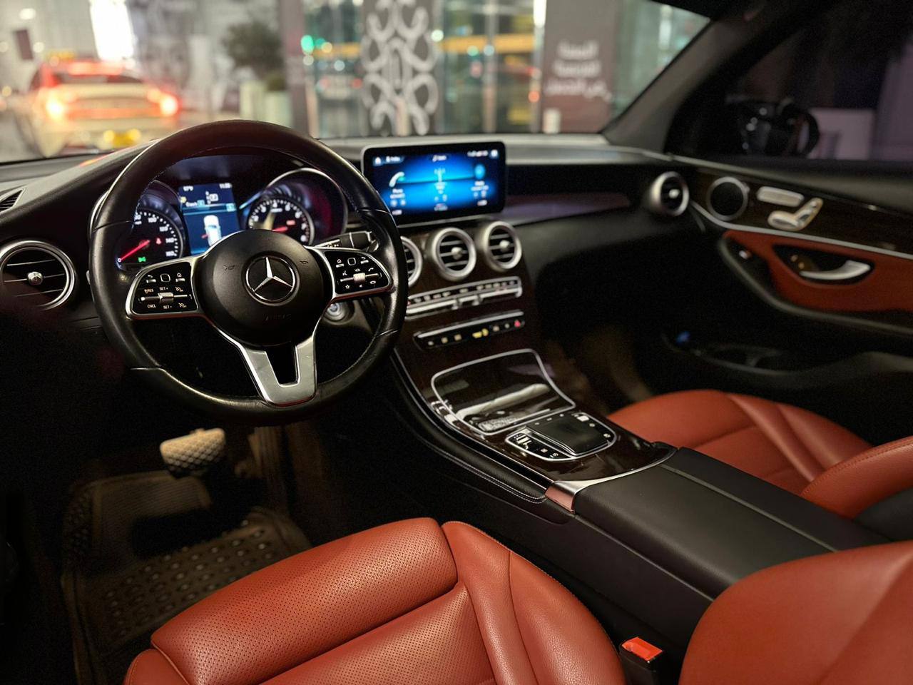 Mercedes-Benz GLC300 2020 Gray