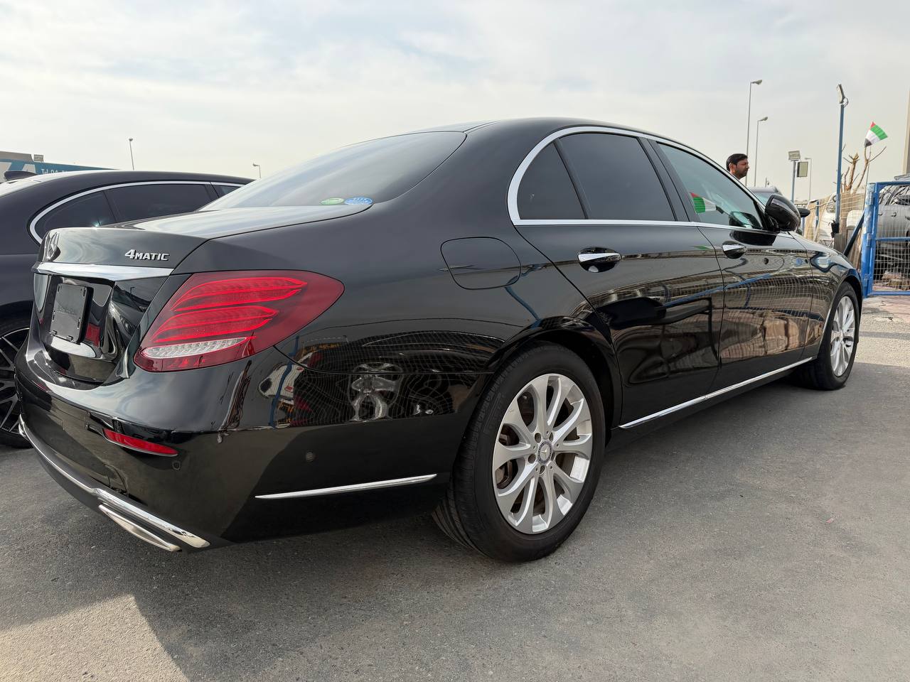 Mercedes-Benz E400 2017 Black