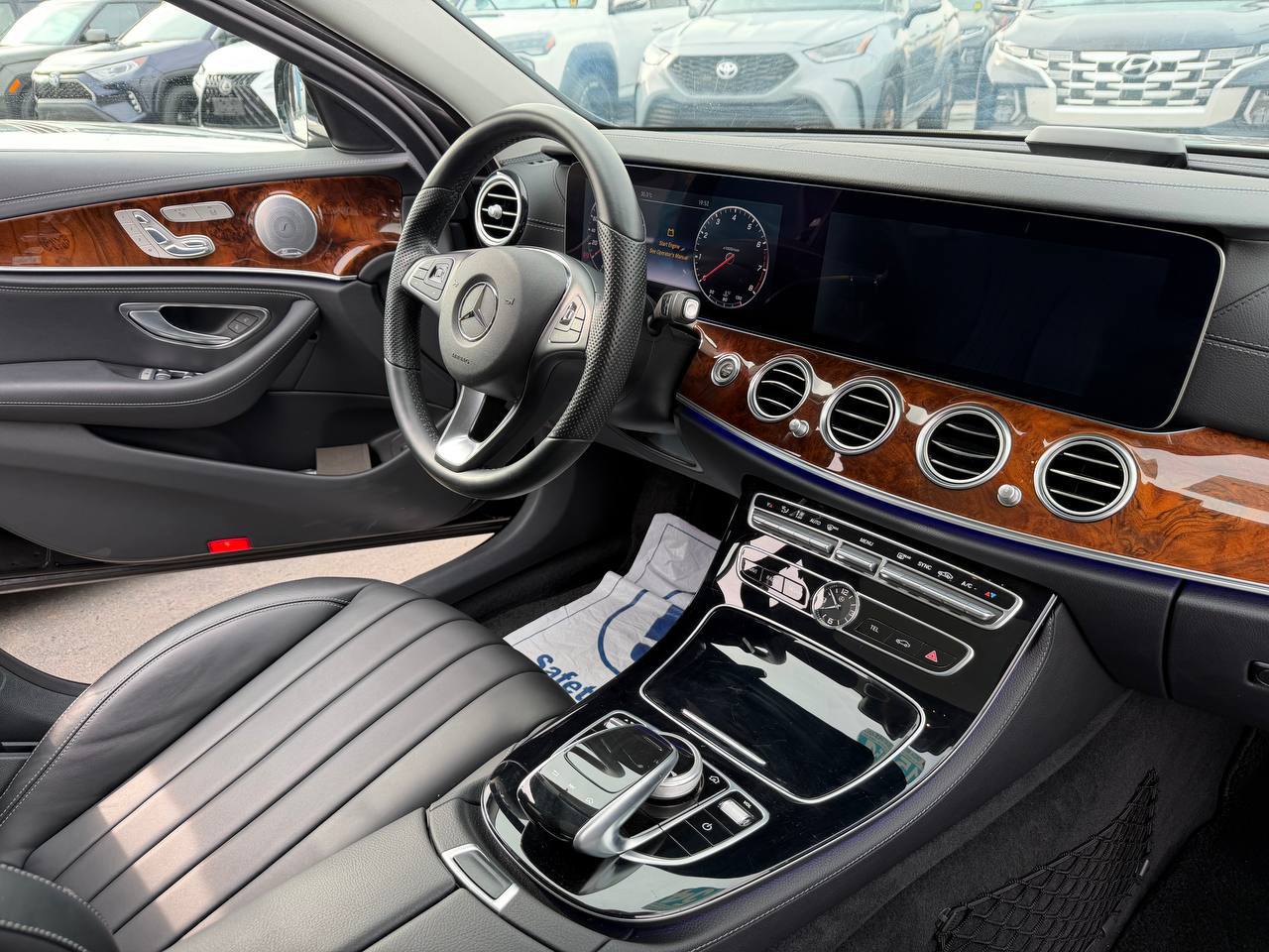 Mercedes-Benz E400 2017 Black